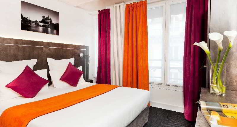 Du Plat D'etain Hotel Parigi