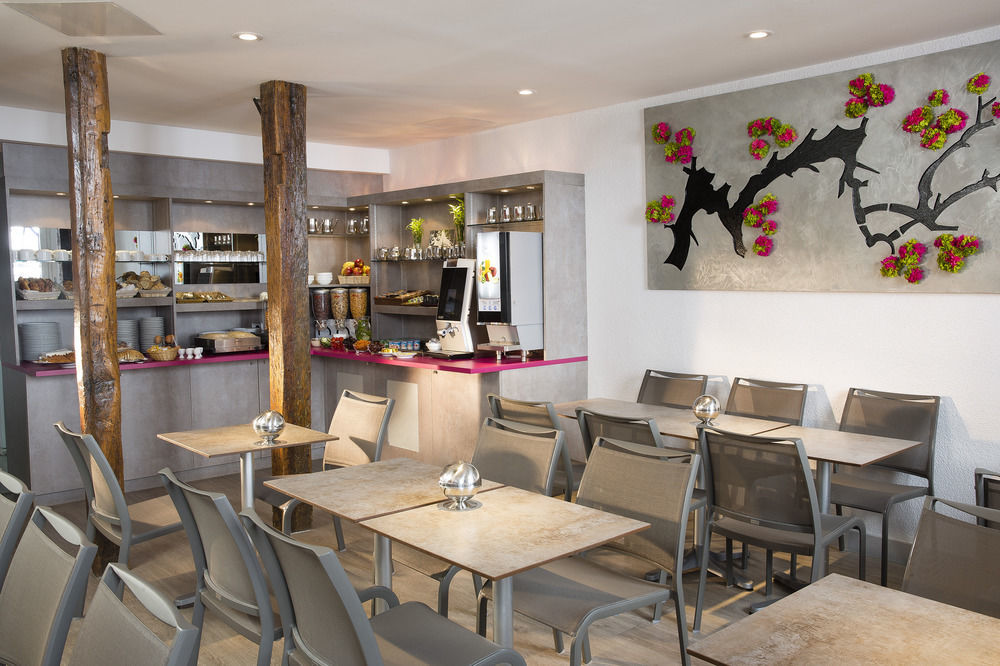 Du Plat D'etain Hotel