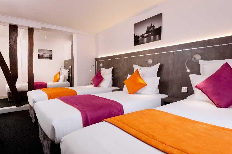 Du Plat D'etain Paris