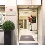 Hotel Du Plat D\'Etain